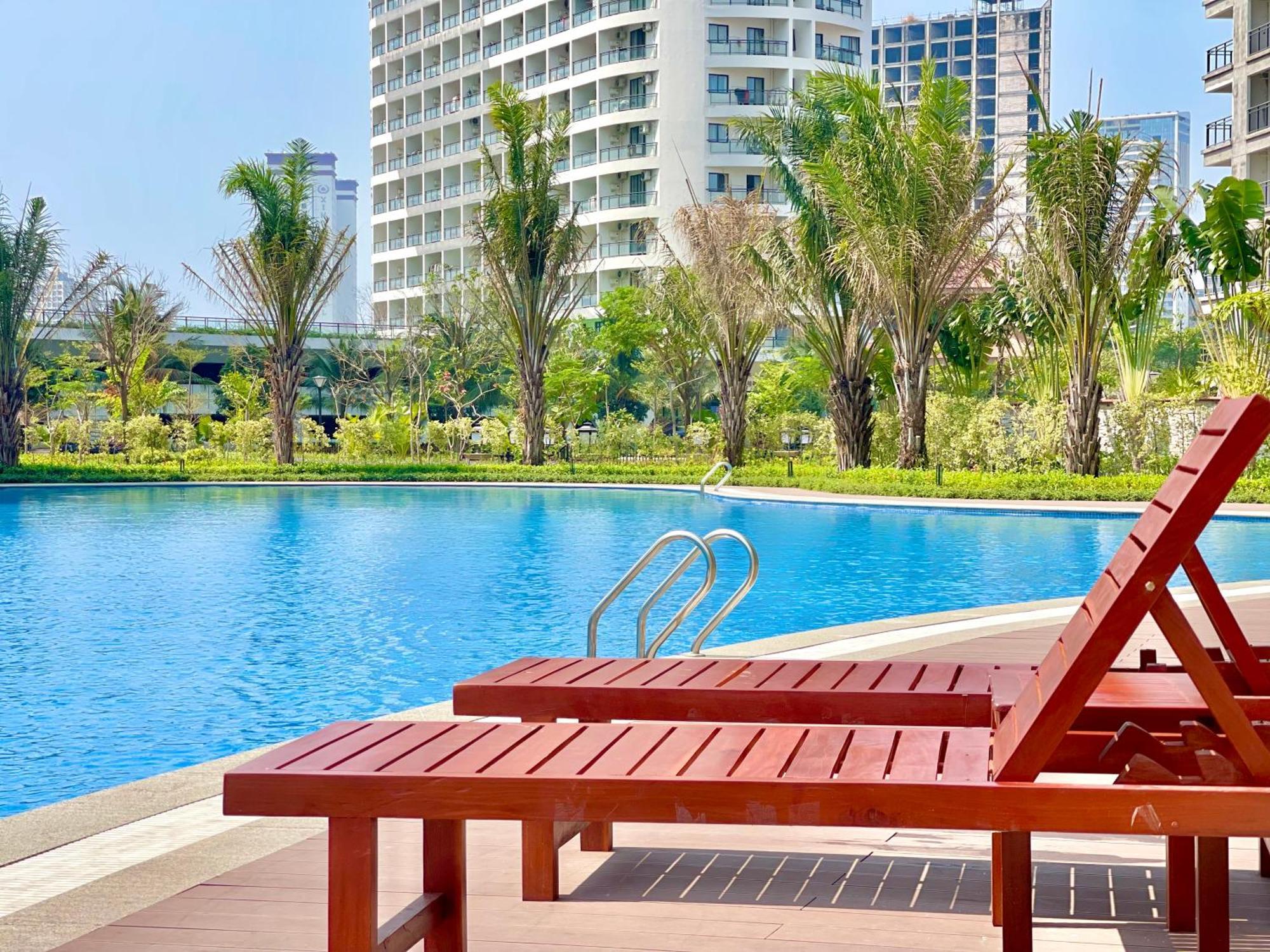 Star Bay Residence Sihanoukville - 400M To Sokha Beach Екстер'єр фото
